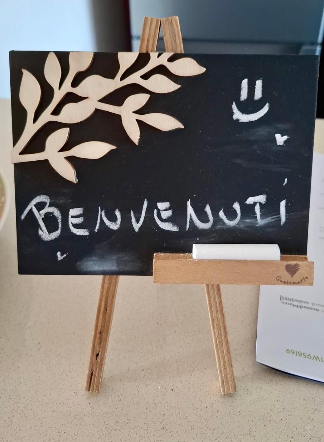 A Casa Di Marco Guesthouse - Apt Di Ciampino E Stazione Per Roma Marino Extérieur photo