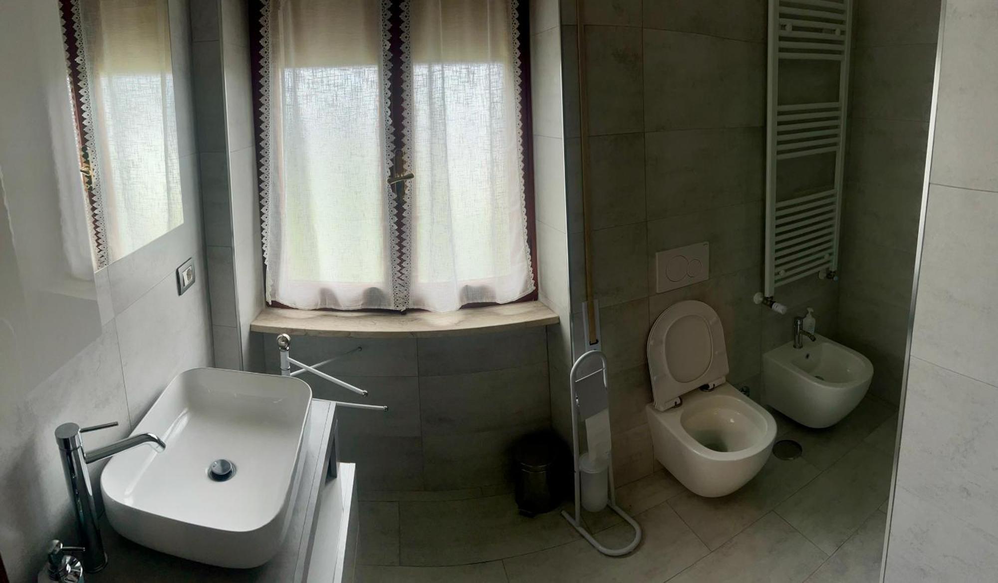 A Casa Di Marco Guesthouse - Apt Di Ciampino E Stazione Per Roma Marino Extérieur photo
